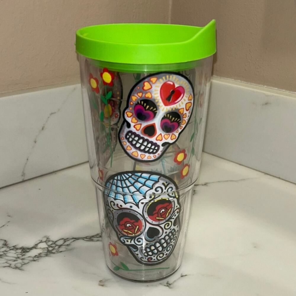 Tervis 24 oz Sugar Skull Day of the Dead Tumbler Lime Green Lid Hot/Cold